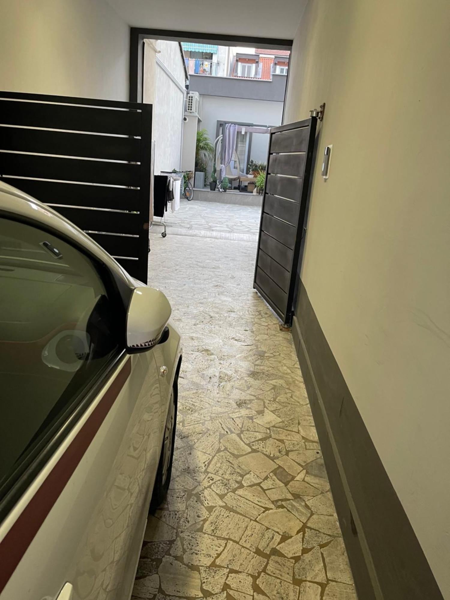 Decoluxe !Apartamento Con 1 Camera Da Letto , In Zona San Paolo , Via Martiniana トリノ エクステリア 写真